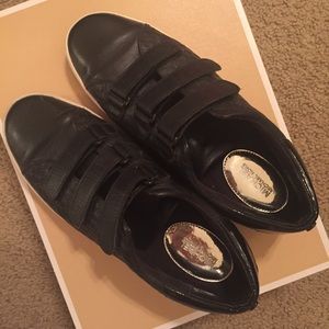 craig embossed leather sneaker